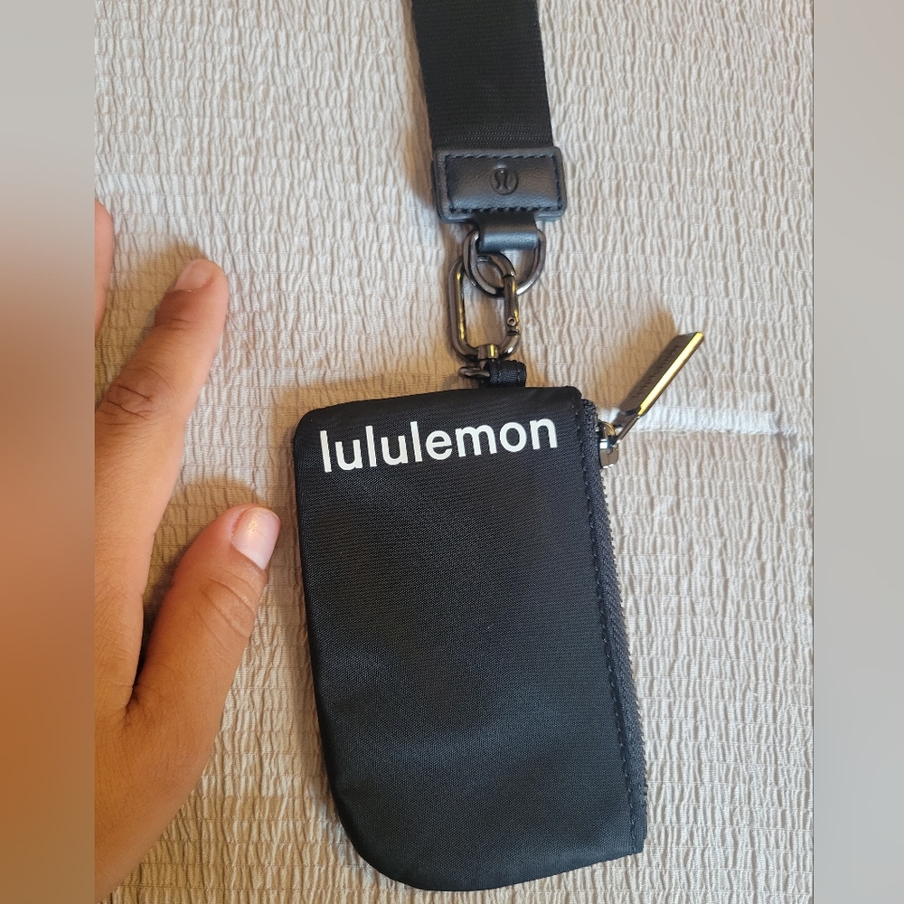 NEW Lululemon dual Pouch Wristlet